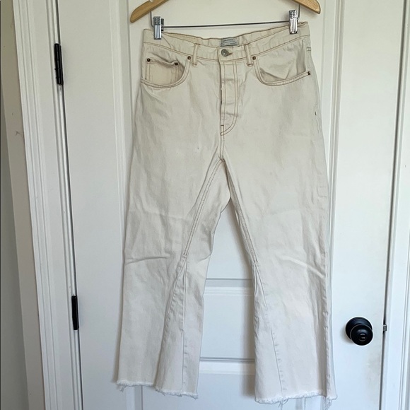 Zara Women’s Flare Wide Leg Button Fly Jeans Cream 8 - Picture 1 of 8